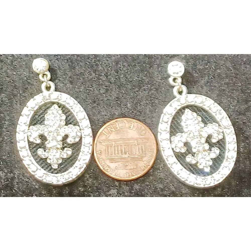 Bling Dangle Drop Earrings Pierced Funky Preppy Fun Fluer De Lis Style - Picture 4 of 6